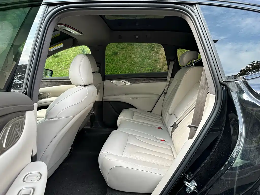 Zhiji LS7 2025 Renewed Ultra купить на сайте DeffCars