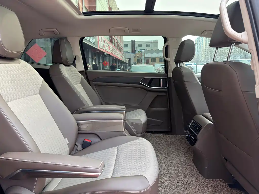 Weiran 2024 330TSI Business Edition купить на сайте DeffCars