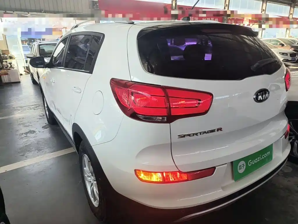 Zhipao 2016 2.0L automatic two-wheel drive version GL купить на сайте DeffCars