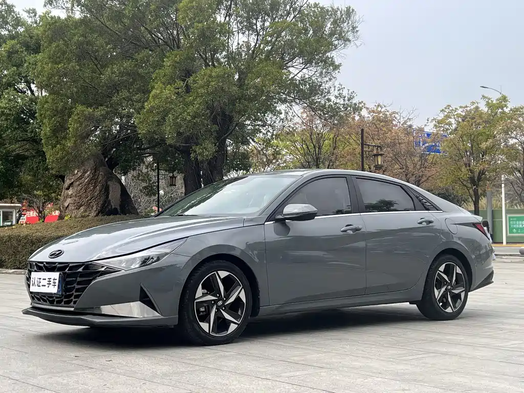 Elantra 2021 1.5L CVT LUX Premium Edition купить на сайте DeffCars