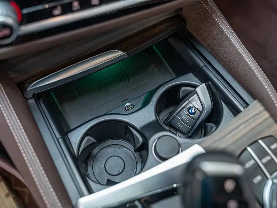 BMW 5 Series 2023 530Li Leading Luxury Package купить на сайте DeffCars