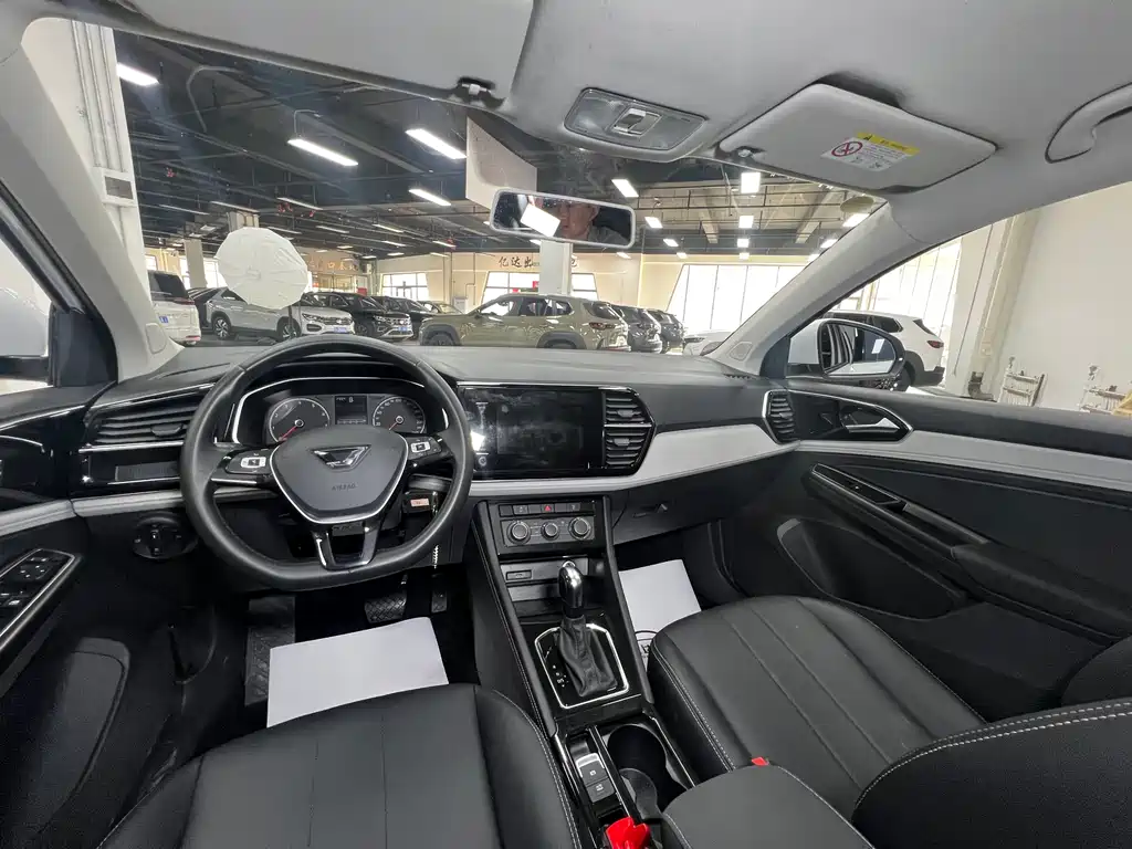 Jetta VS5 2023 280TSI automatic aggressive model купить на сайте DeffCars