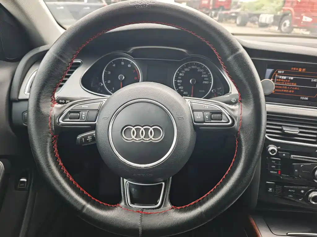 Audi A4L 2013 35 TFSI automatic comfort type купить на сайте DeffCars