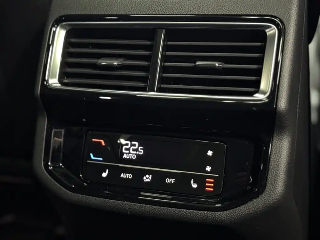 Touron 2023 facelift 380TSI four-wheel drive luxury version купить на сайте DeffCars