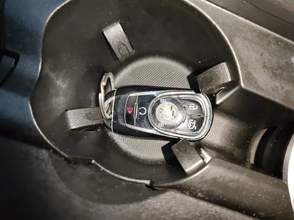 LaCrosse 2019 28T luxury model купить на сайте DeffCars