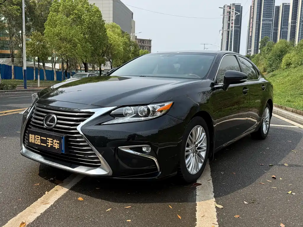 Lexus ES 2017 200 30th Anniversary Edition купить на сайте DeffCars