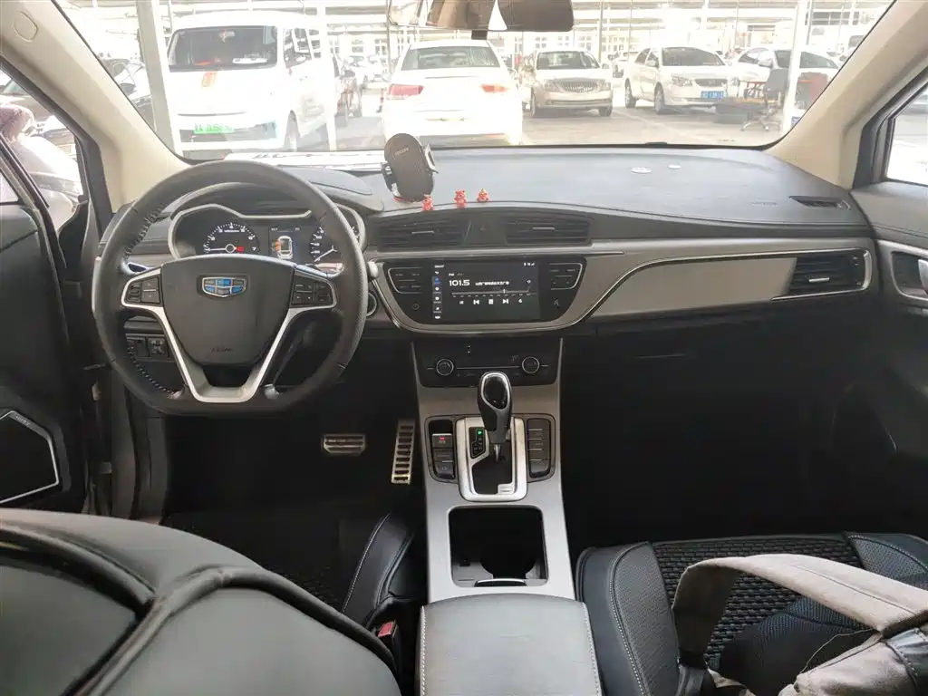Emgrand GS 2018 trendsetting version 1.4T automatic leading smart connected model купить на сайте DeffCars