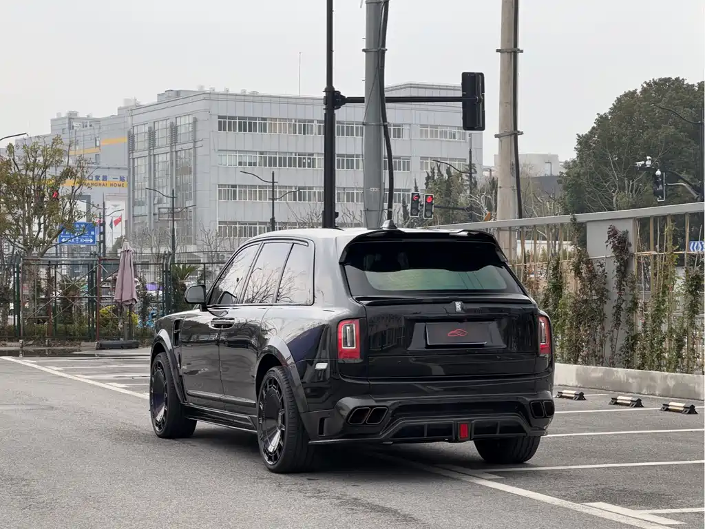 Cullinan 2018 four-seat version купить на сайте DeffCars