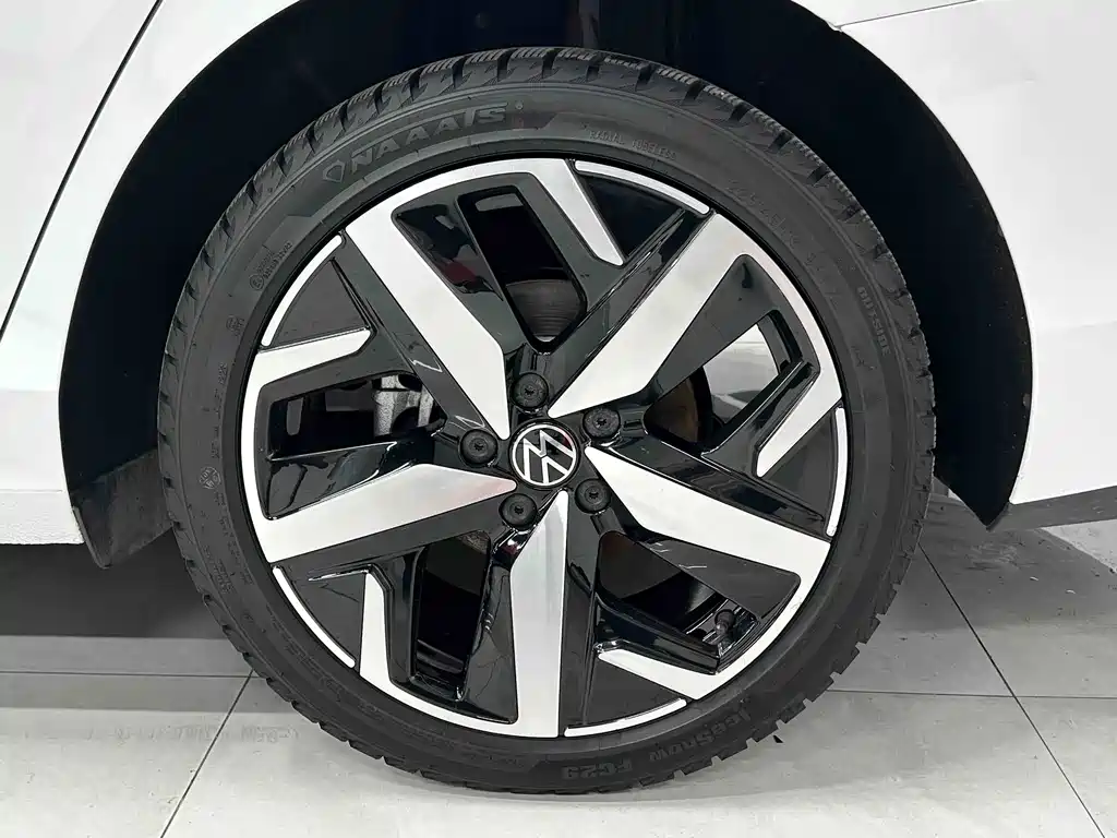 Lingdu 2023 Lingdu L 280TSI DSG Hot Edition купить на сайте DeffCars