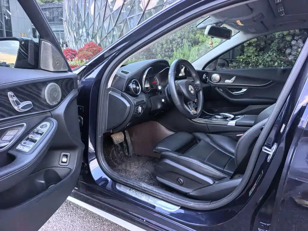 Mercedes-Benz C-Class 2016 C 180 L Sports купить на сайте DeffCars