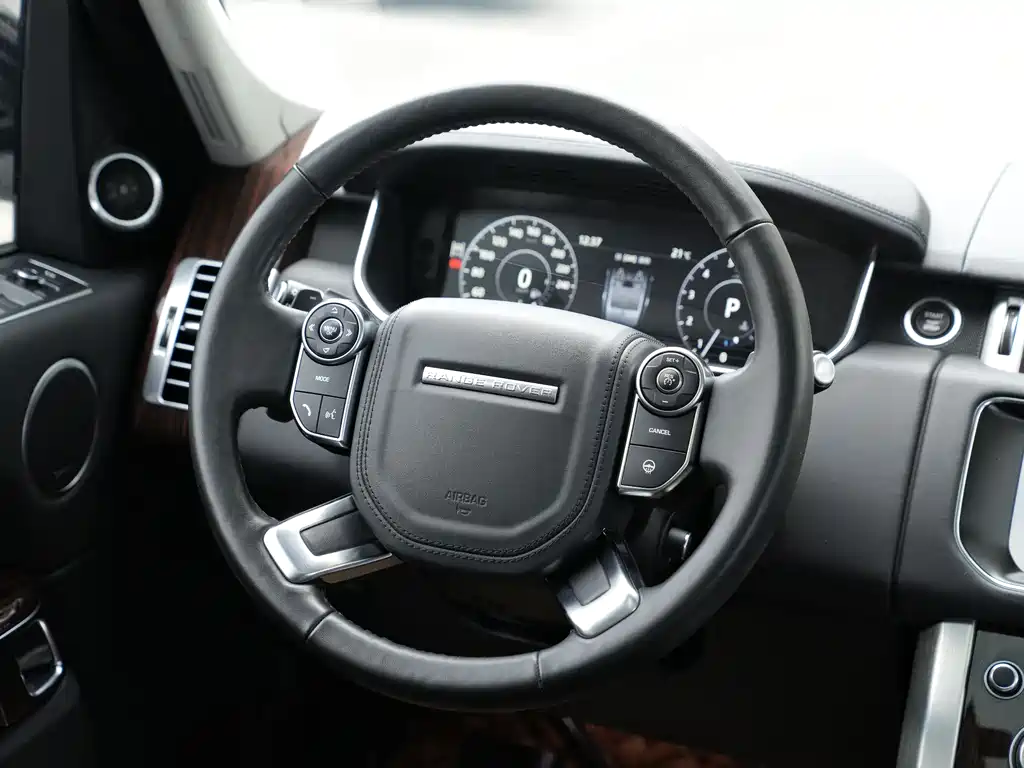 Range Rover 2016 3.0 SC V6 Vogue Extended Edition купить на сайте DeffCars