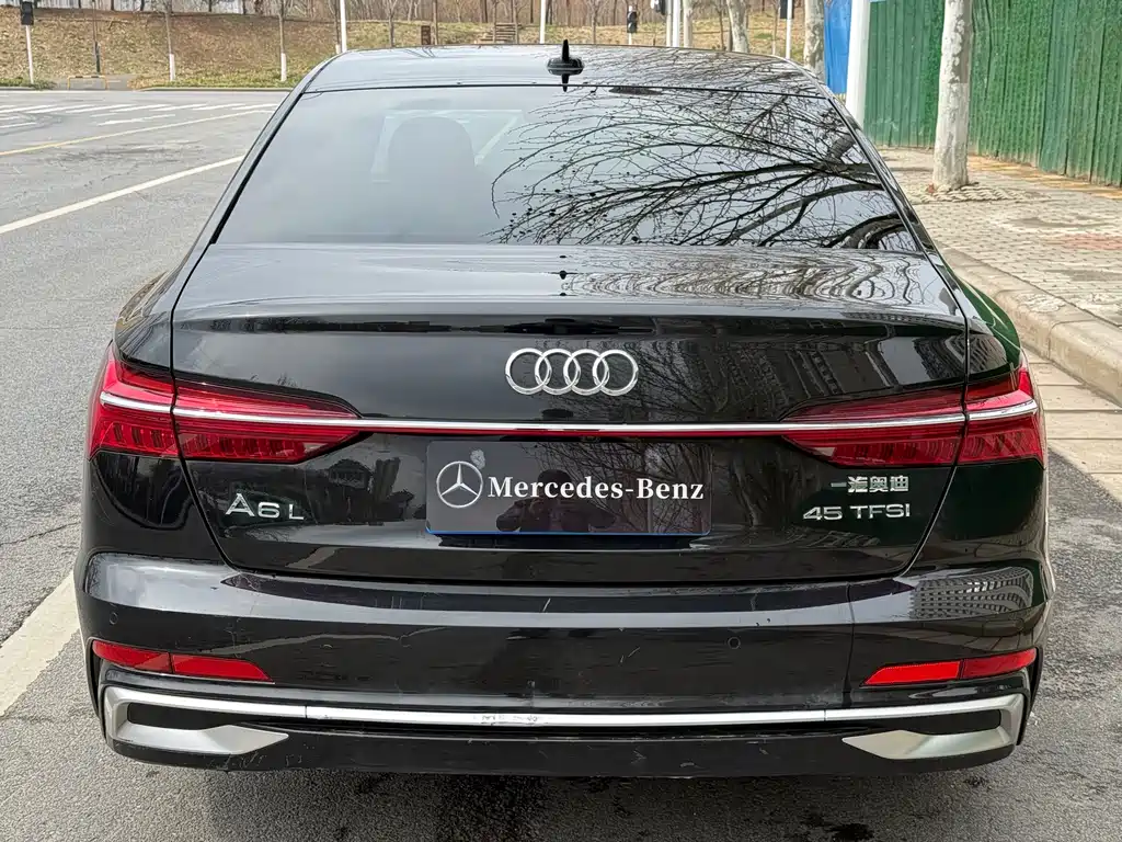Audi A6L 2025 45 TFSI Premium Dynamic Model купить на сайте DeffCars