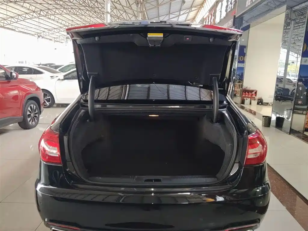 Hongqi H7 2018 2.0T Elite Edition купить на сайте DeffCars