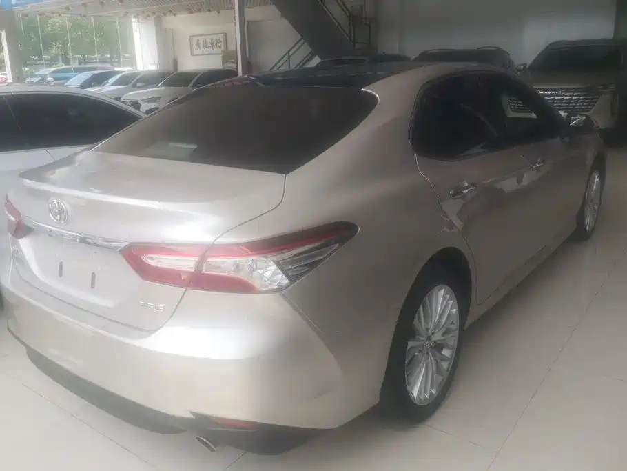 Camry 2018 2.5G Deluxe Edition купить на сайте DeffCars