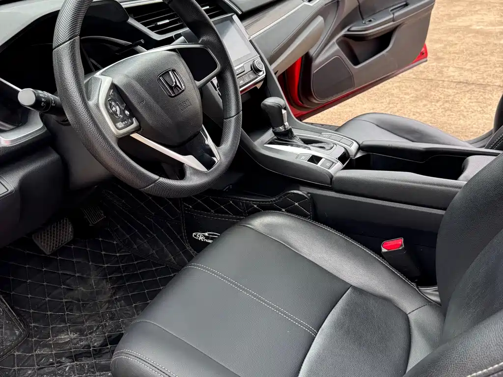 Civic 2019 220TURBO CVT Dynamic Edition National V купить на сайте DeffCars