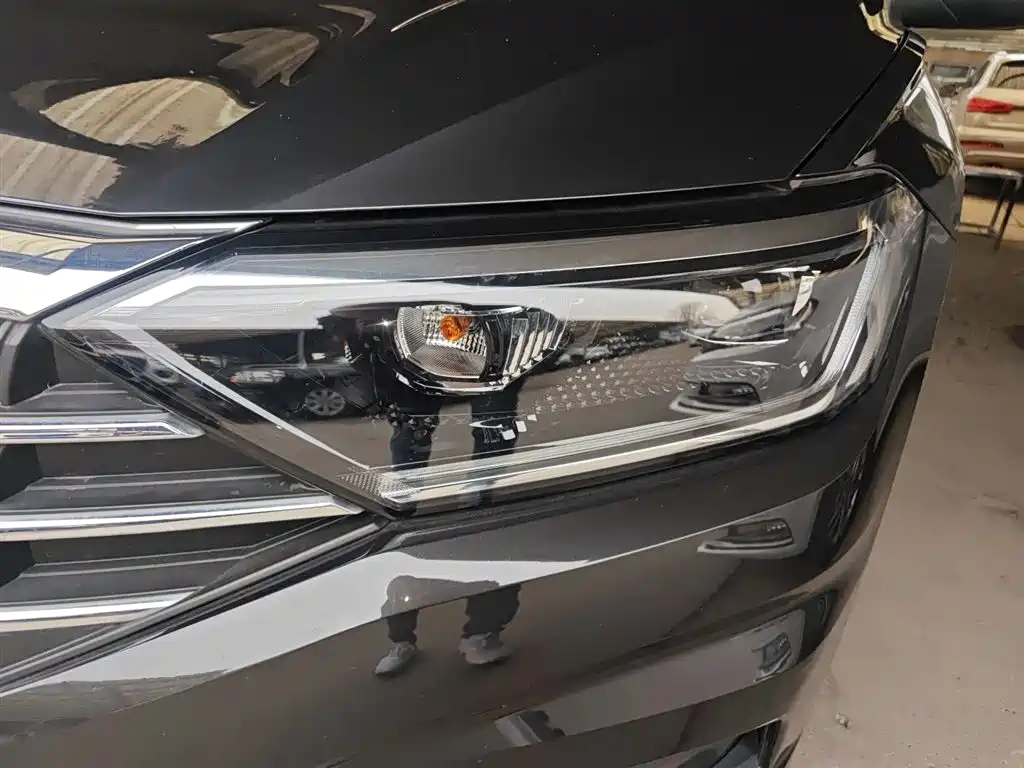Sagitar 2022 280TSI DSG Flyover Edition купить на сайте DeffCars