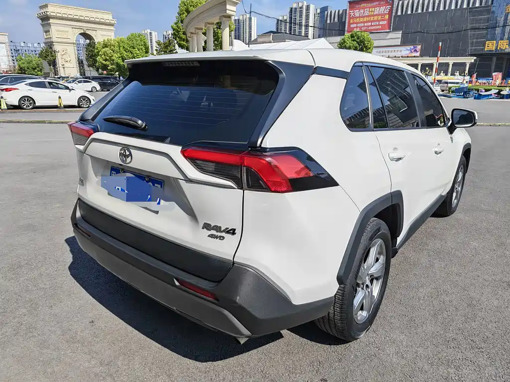 RAV4 2020 2.0L CVT four-wheel drive fashion version купить на сайте DeffCars