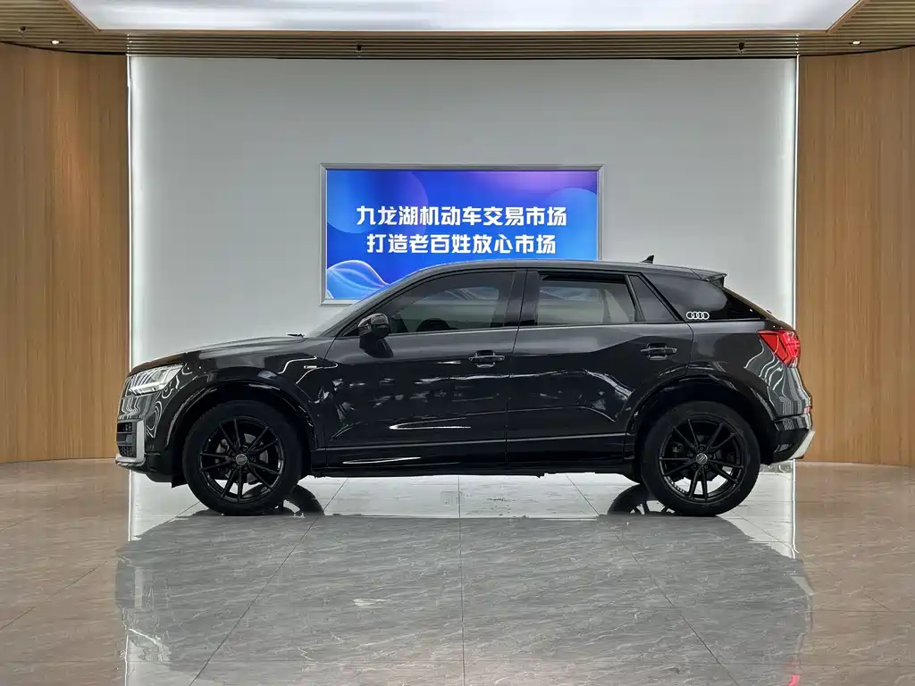 Audi Q2L 2018 35 TFSI Fashionable and Dynamic National VI купить на сайте DeffCars