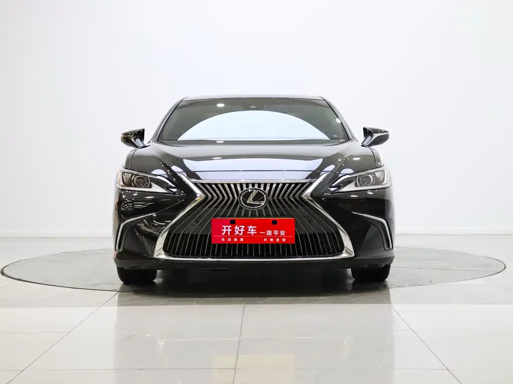 Lexus ES 2018 200 Excellence Edition National VI купить на сайте DeffCars