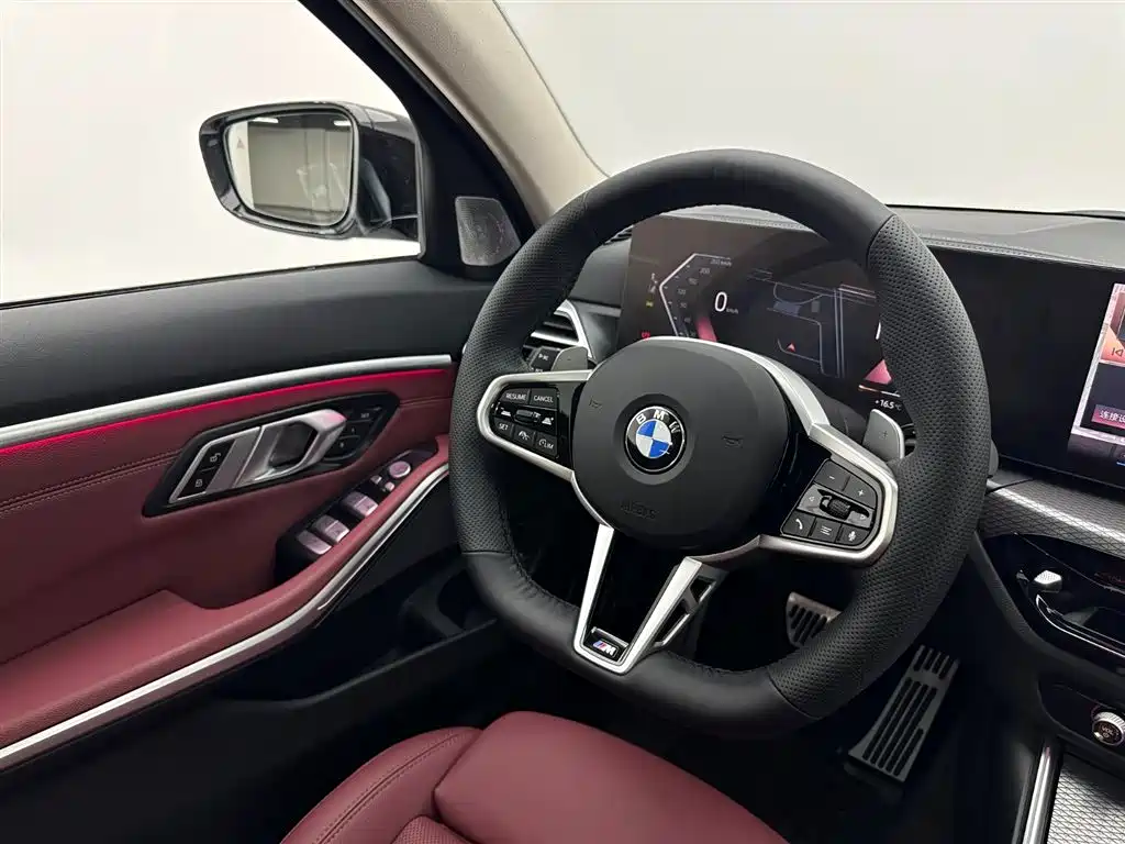 BMW 3 Series 2025 330Li M Sports Night Package купить на сайте DeffCars