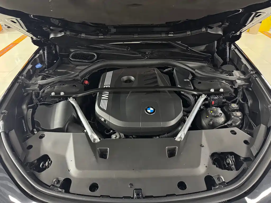 BMW 7 Series 2023 735Li M Sports Package купить на сайте DeffCars