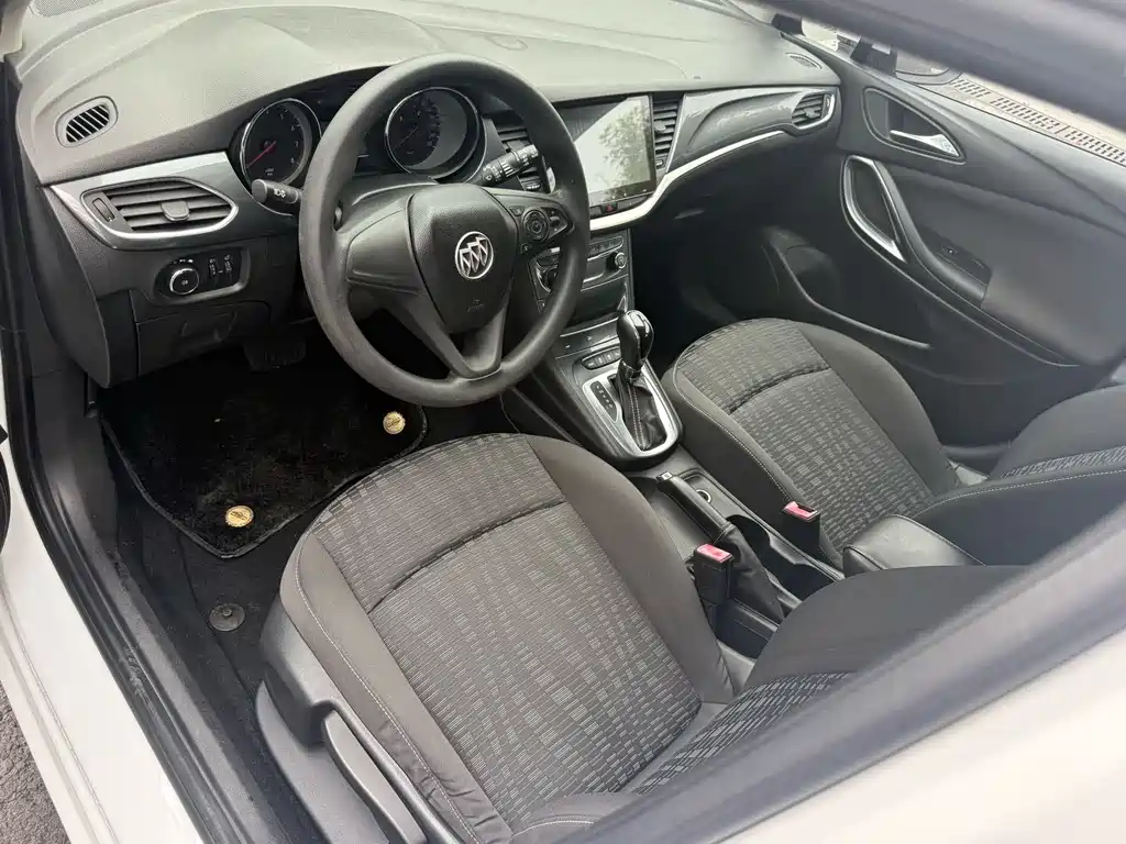 Weilan 2018 hatchback 15S automatic enterprising model купить на сайте DeffCars