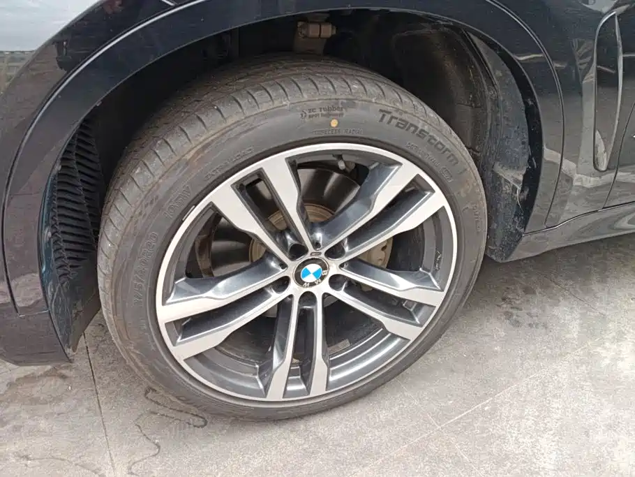 BMW X6 2018 xDrive35i leading model купить на сайте DeffCars