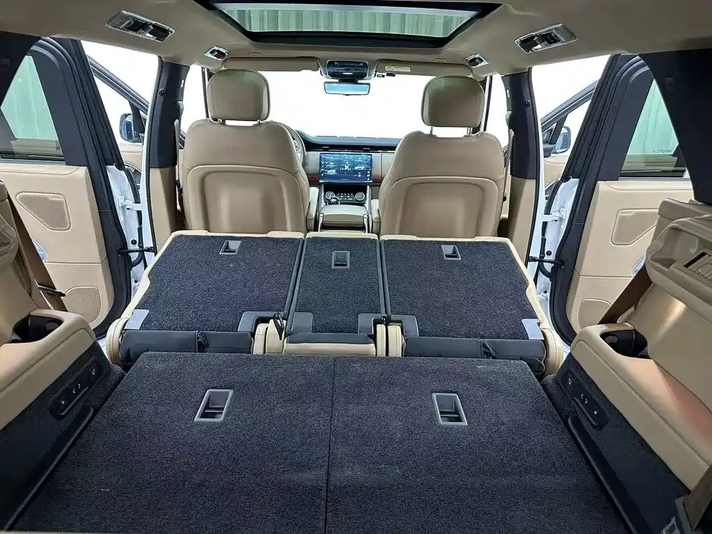 Range Rover 2023 3.0 L6 400PS Seven-seater Extended Edition купить на сайте DeffCars