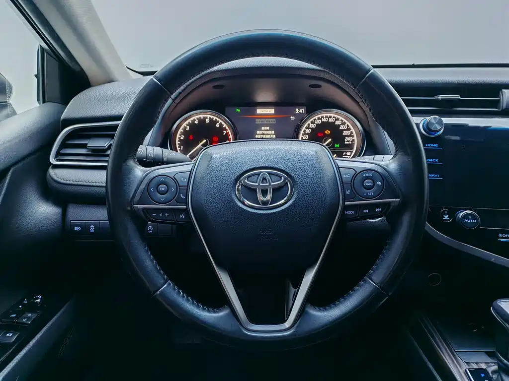 Camry 2019 2.0G Deluxe Edition National VI купить на сайте DeffCars