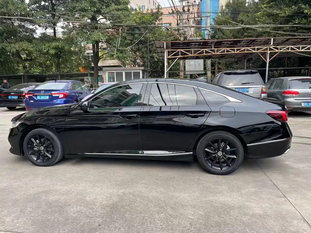 Accord 2022 260TURBO Deluxe Edition купить на сайте DeffCars