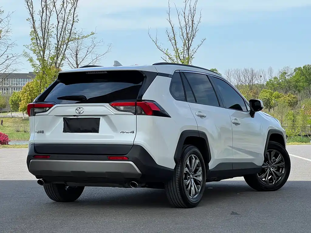 RAV4 Rongfang 2023 2.0L CVT two-wheel drive fashion Plus version купить на сайте DeffCars