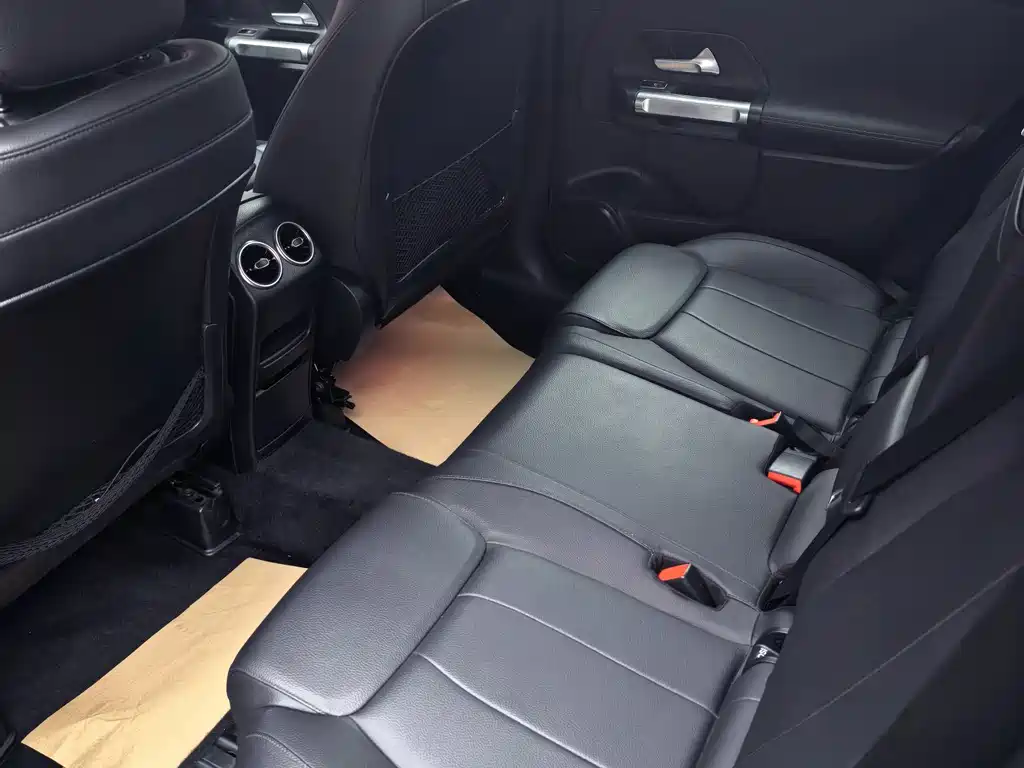 Mercedes-Benz GLB 2020 facelift GLB 200 dynamic купить на сайте DeffCars