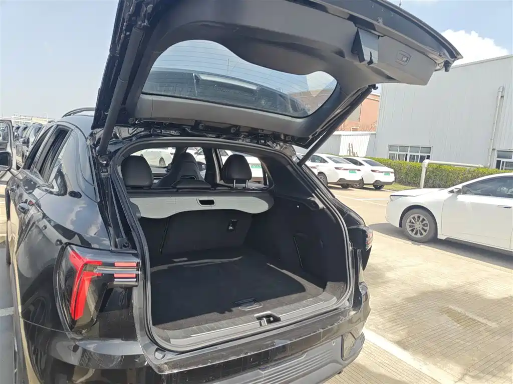 Lynk & Co 01 2023 1.5TD EM-F PM купить на сайте DeffCars
