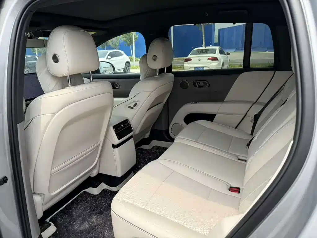 Ideal i6 2025 four-wheel drive standard version купить на сайте DeffCars