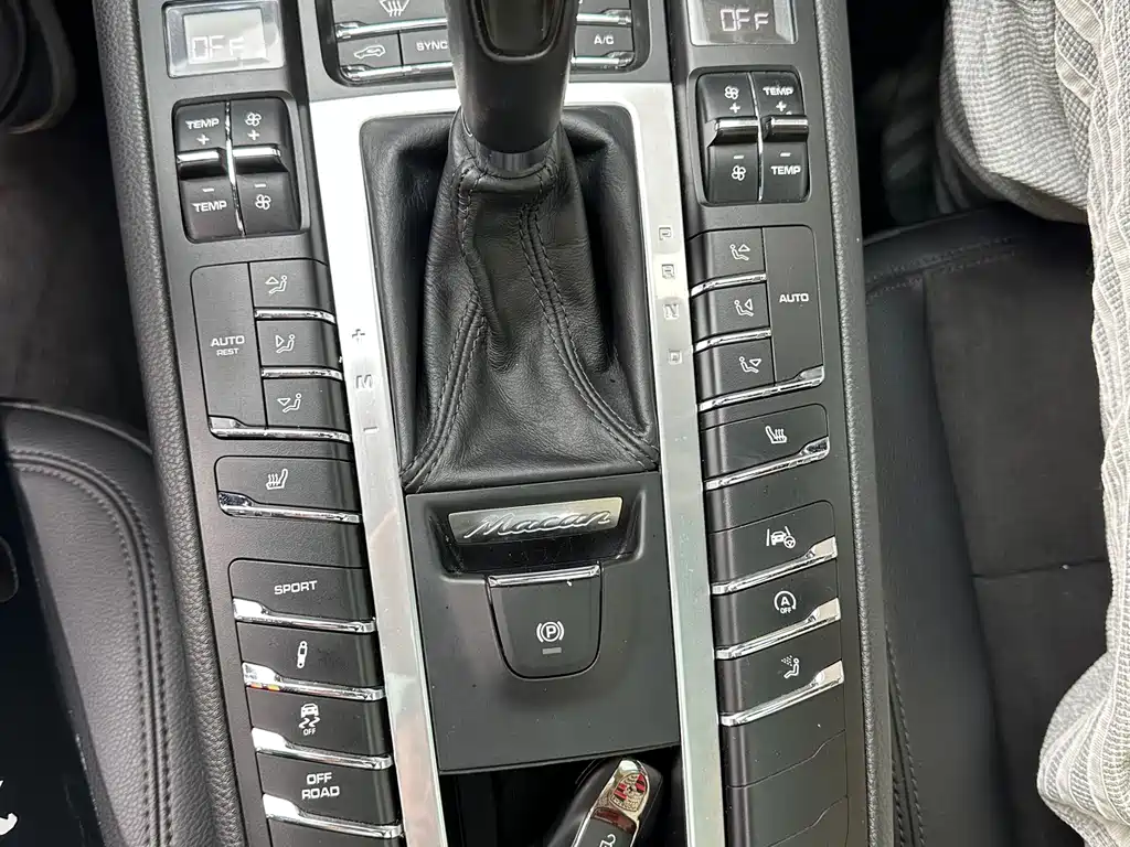 Macan 2020 Macan 2.0T купить на сайте DeffCars