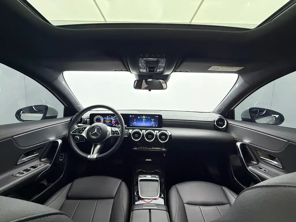 Mercedes-Benz A-Class 2023 A 180 L купить на сайте DeffCars
