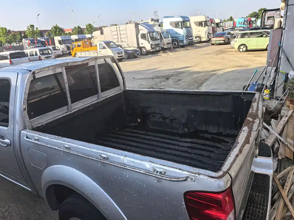 Fengjun 5 2023 2.0T diesel two-wheel drive aggressive long cargo box купить на сайте DeffCars
