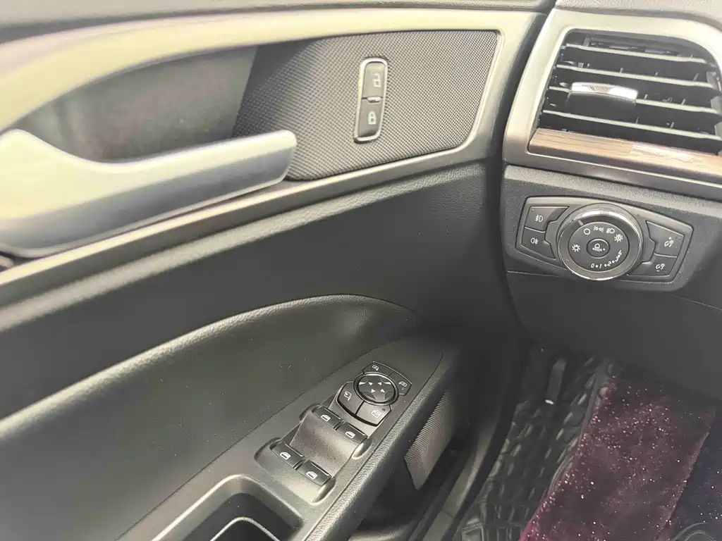 Mondeo 2020 EcoBoost 180 Fashion Model купить на сайте DeffCars
