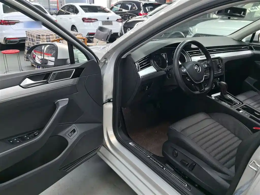 Magotan 2018 330TSI DSG leading model купить на сайте DeffCars