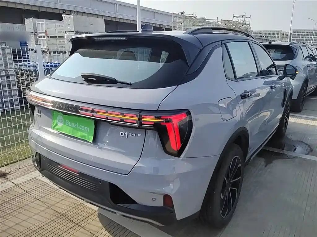 Lynk & Co 01 2023 1.5TD EM-F AM купить на сайте DeffCars