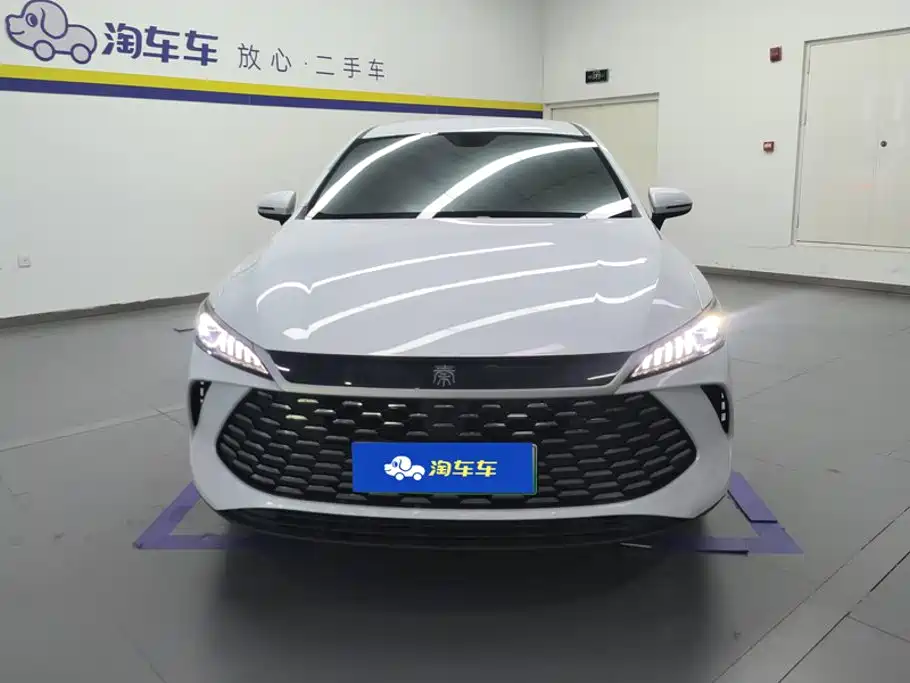 Qin Plus 2025 DM-i smart driving version 55KM leading model купить на сайте DeffCars