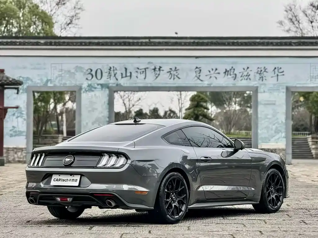 Mustang 2021 2.3T EcoBoost купить на сайте DeffCars