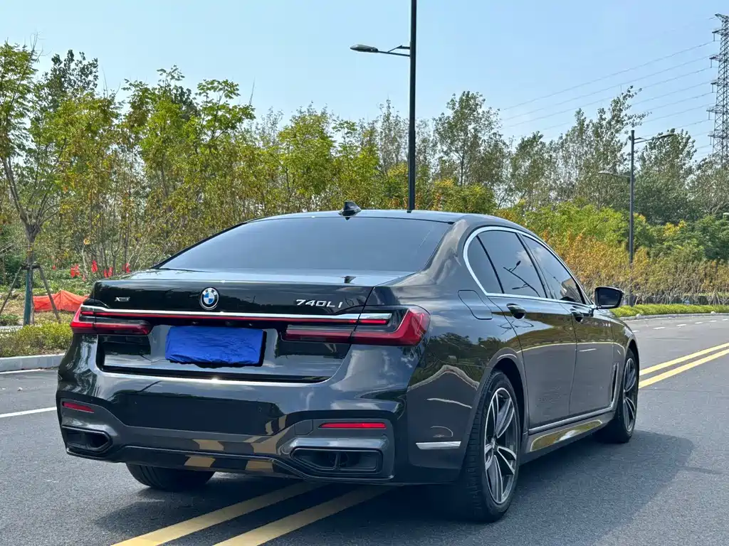 BMW 7 Series 2021 730Li Luxury Package купить на сайте DeffCars