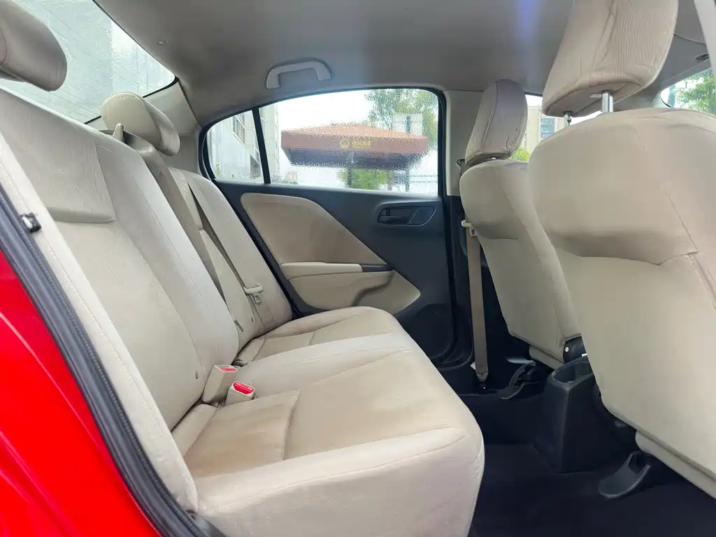 Fengfan 2015 1.5L CVT Comfort Edition купить на сайте DeffCars