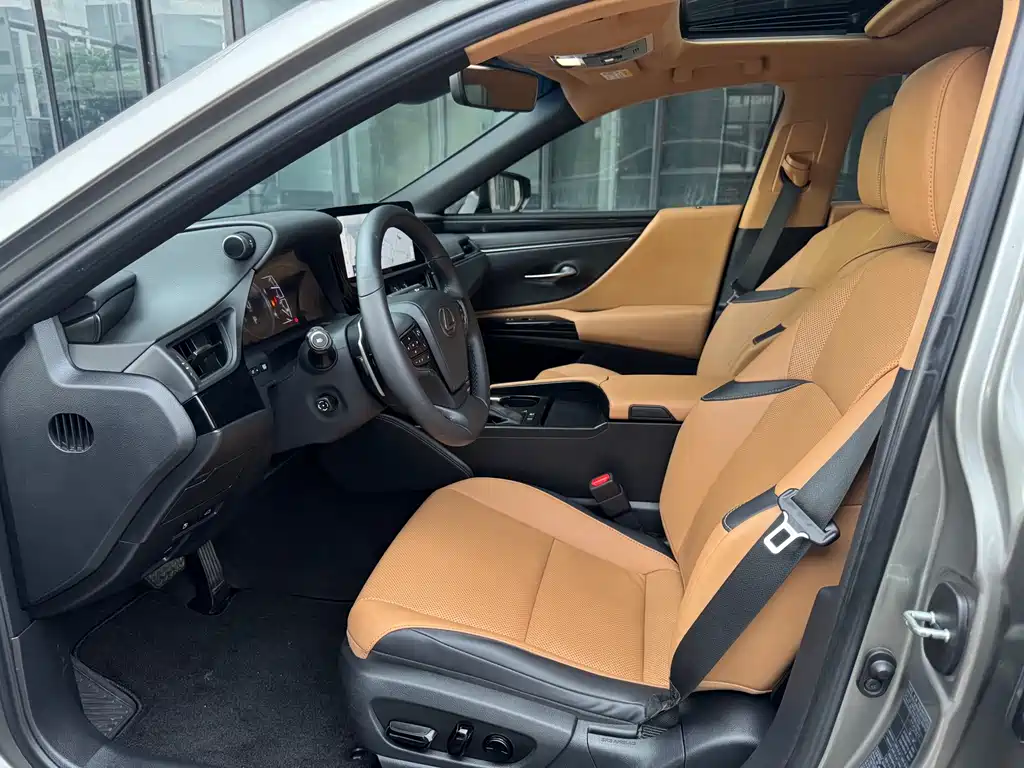 Lexus ES 2022 300h Premium Edition купить на сайте DeffCars