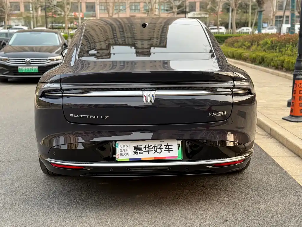 Buick Zhijing L7 2025 Aivia купить на сайте DeffCars