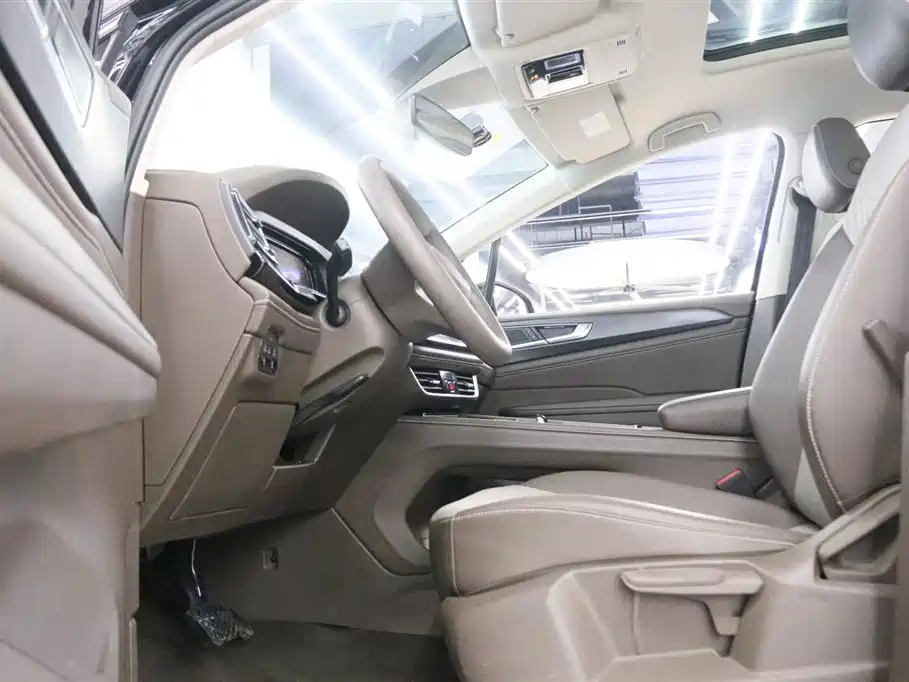 Weiran 2024 330TSI Business Edition купить на сайте DeffCars