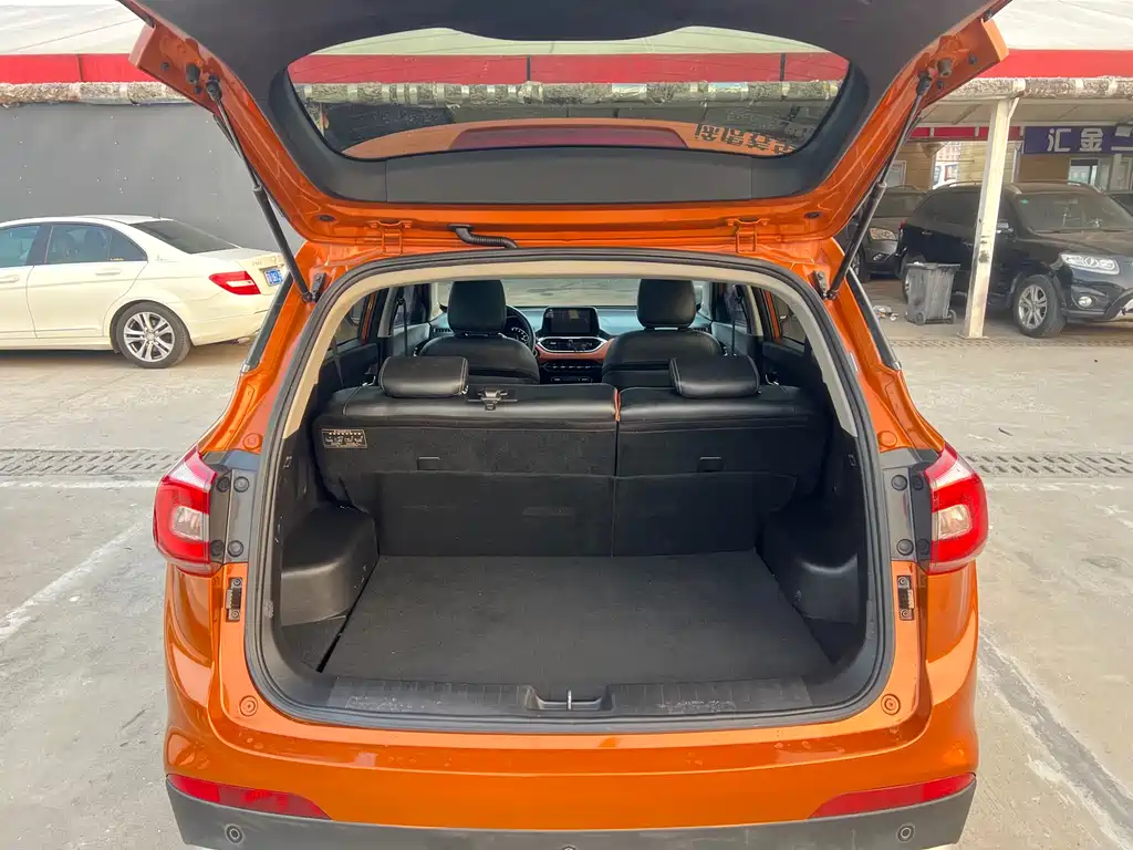 Baojun 510 2018 1.5L Automatic Anniversary Special Edition National V купить на сайте DeffCars