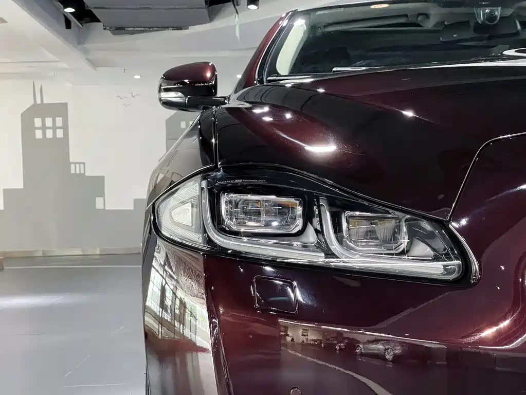 Jaguar XJ 2016 XJL 2.0T two-wheel drive elegant business version купить на сайте DeffCars