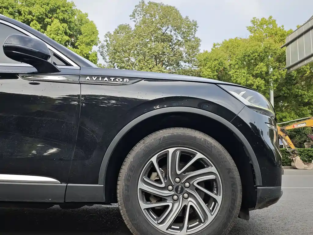 Aviator imported 2020 3.0T V6 all-wheel drive exclusive version купить на сайте DeffCars